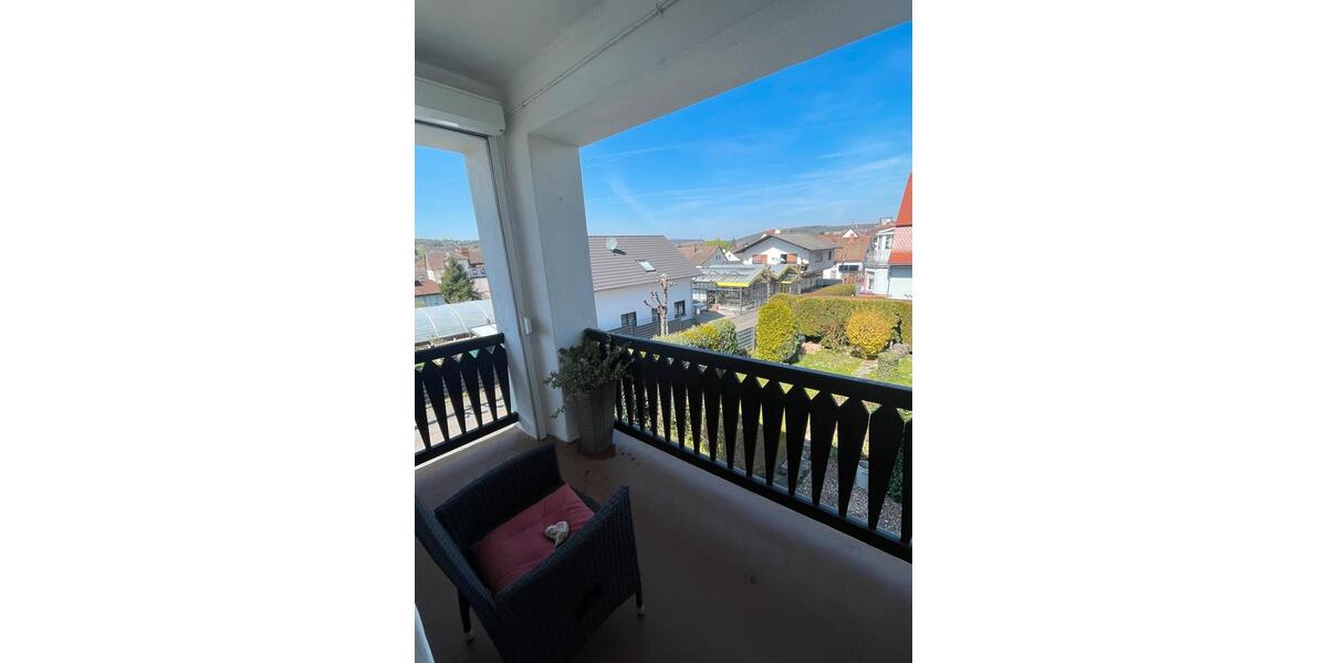 Etagenwohnung Bad König - 5 Zimmer, 136 m&sup2;, 1.100&euro; | Angebot:26493170