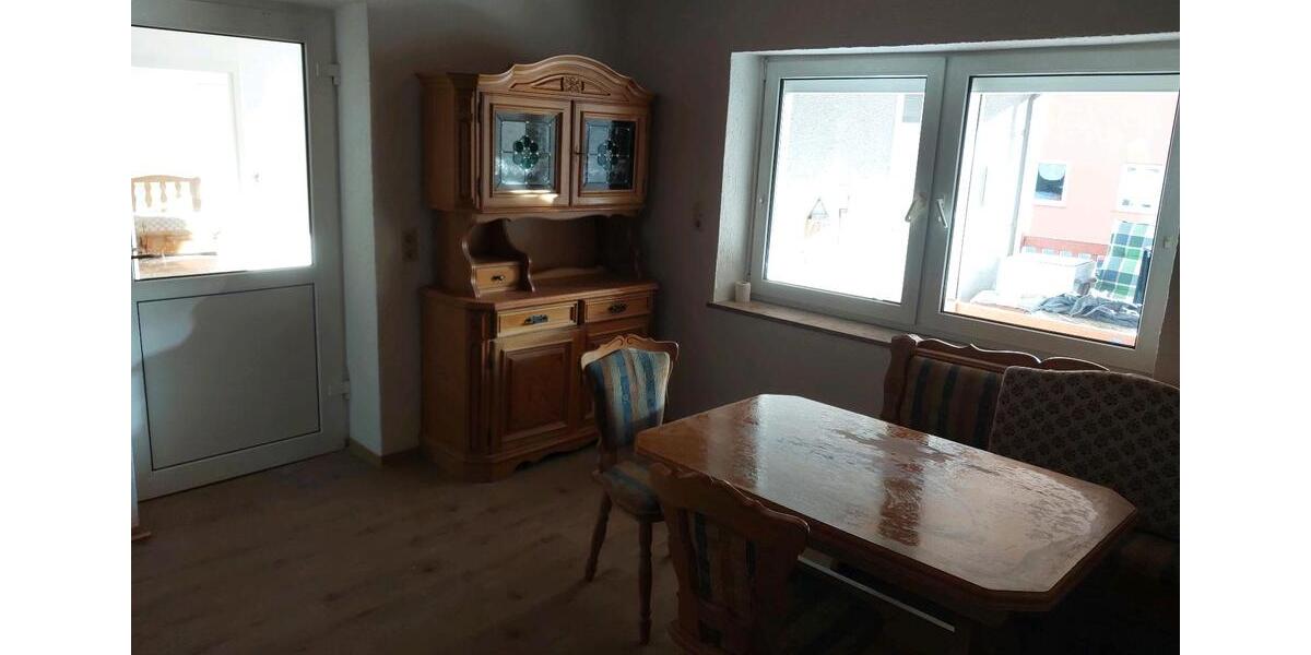 Erdgeschoßwohnung Heiligenstadt in Oberfranken - 5 Zimmer, 141 m&sup2;, 799&euro; | Angebot:25926244