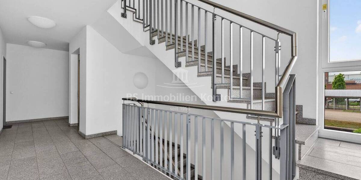 Etagenwohnung Papenburg - 3 Zimmer, 98 m&sup2;, 950&euro; | Angebot:26686290