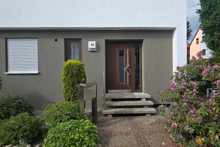 Großes, top gepflegtes Reihenmittelhaus in ZirndorfWeiherhof 8 zimmer