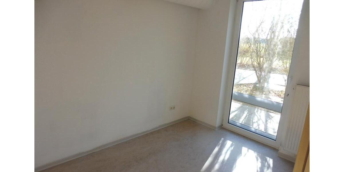 Erdgeschoßwohnung Ursensollen - 4 Zimmer, 83 m&sup2;, 650&euro; | Angebot:26110013