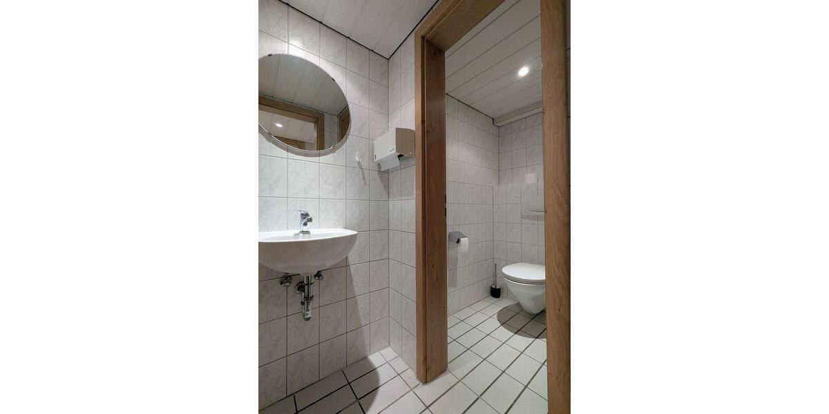 Gewerbeobjekt Walpertskirchen - 900&euro; | Angebot:24589636