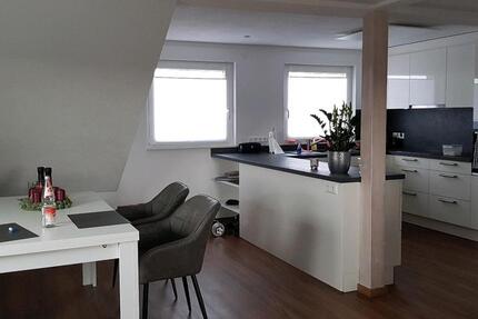 Wohnung Nürtingen - 3 Zimmer, 80 m&sup2;, 1.000&euro; | Angebot:26578990