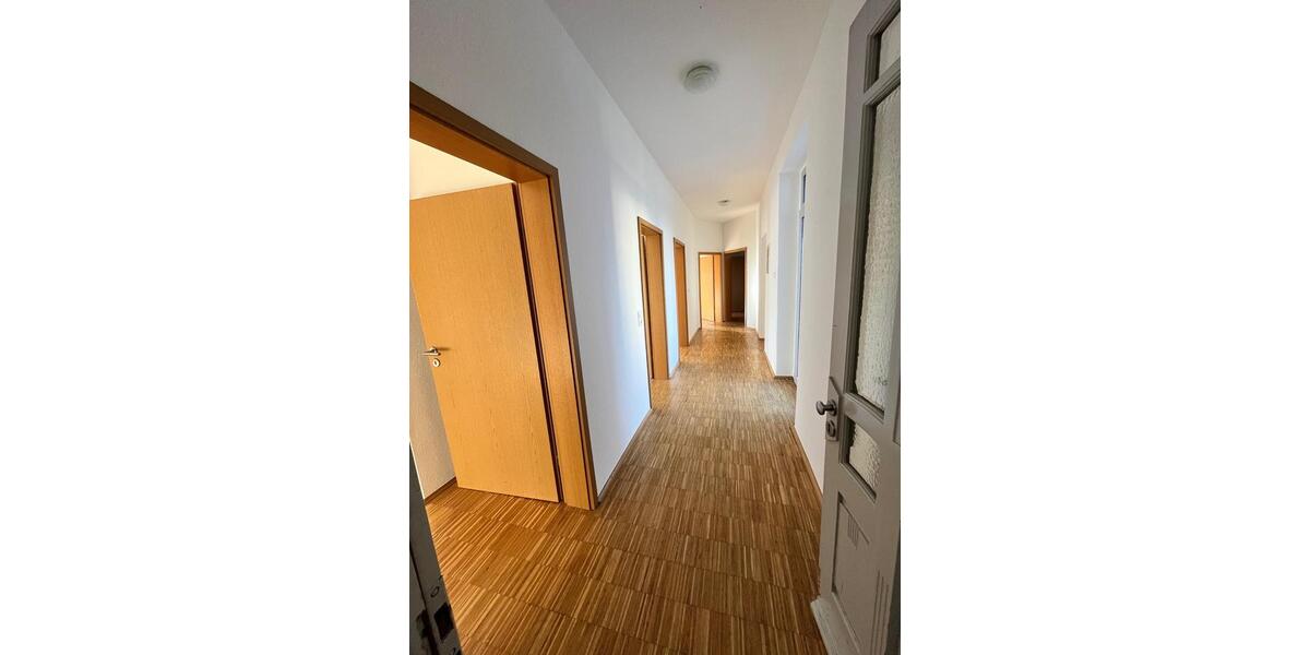 Etagenwohnung Lüdenscheid - 4 Zimmer, 96 m&sup2;, 780&euro; | Angebot:26231190