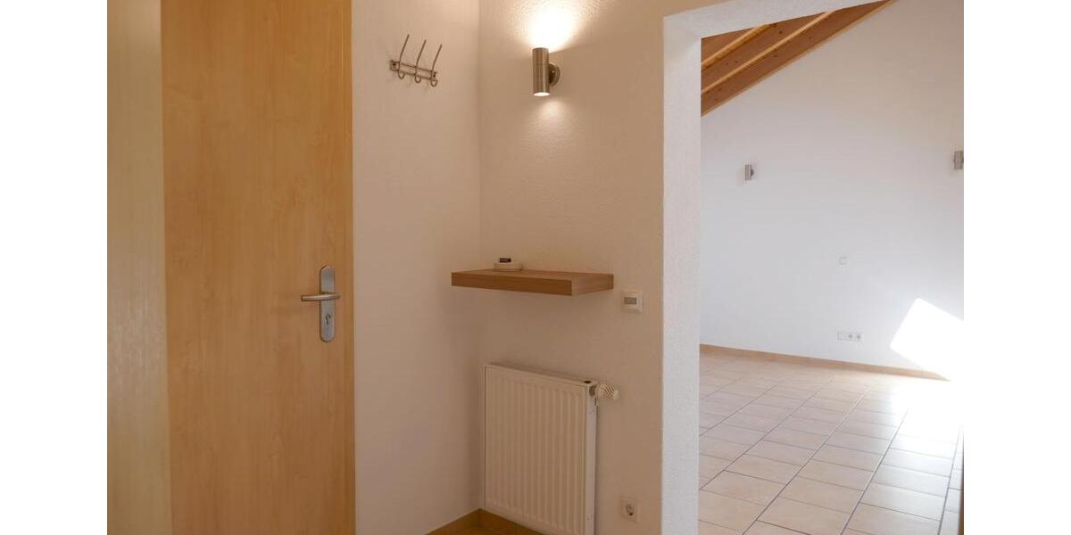 Dachgeschoßwohnung Bellheim - 3 Zimmer, 87 m&sup2;, 940&euro; | Angebot:26544370
