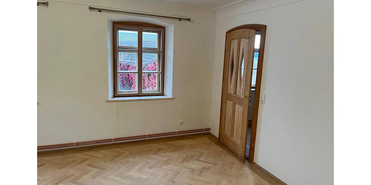 Etagenwohnung Bad Griesbach im Rottal - 2 Zimmer, 112 m&sup2;, 950&euro; | Angebot:25893407