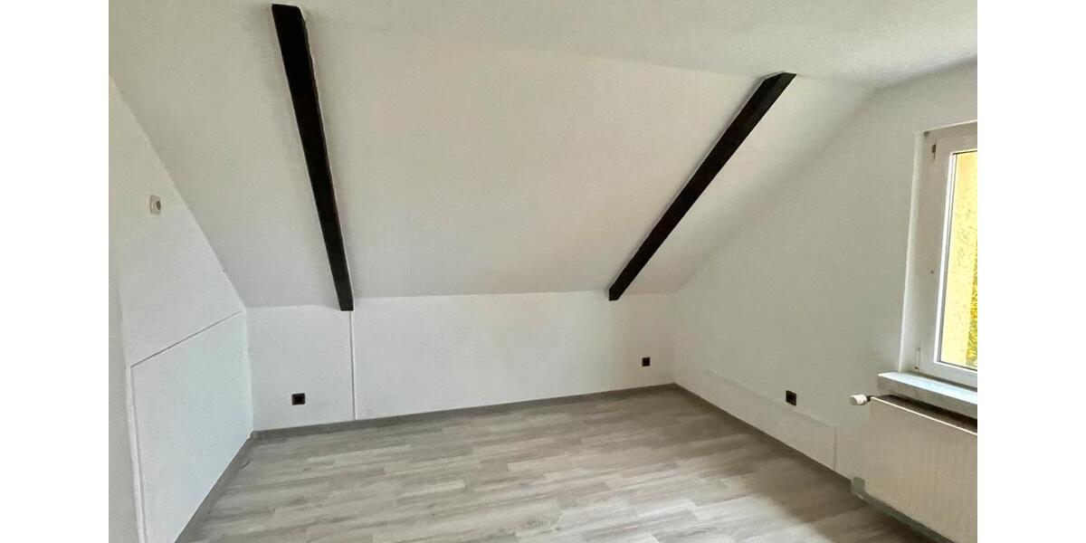 Etagenwohnung Osterburg (Altmark) - 3 Zimmer, 92 m&sup2;, 500&euro; | Angebot:26609108