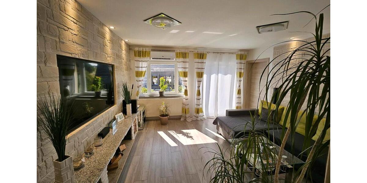 Etagenwohnung Dürrwangen - 4 Zimmer, 128 m&sup2;, 1.300&euro; | Angebot:25839184