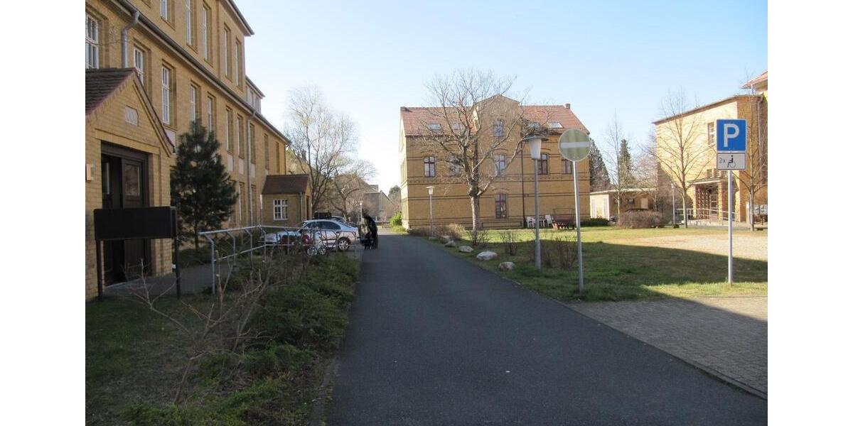 Dachgeschoßwohnung Bitterfeld-Wolfen Wolfen - 2 Zimmer, 87 m&sup2;, 653&euro; | Angebot:17645335