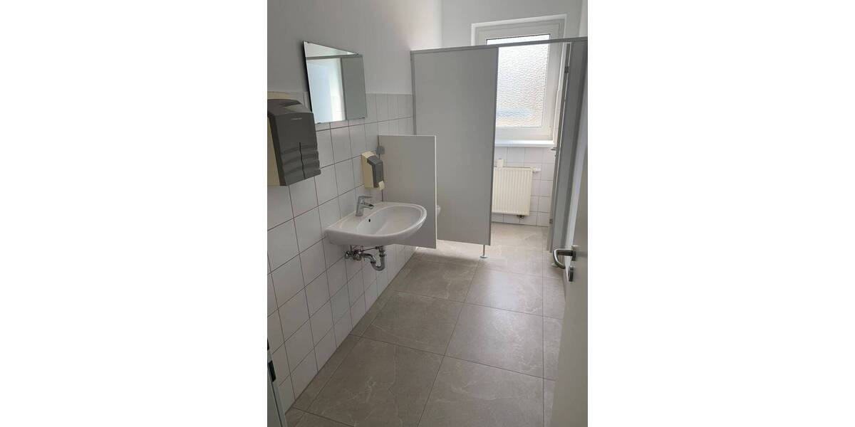 Gewerbeobjekt Schwarzach am Main Stadtschwarzach - 3.950&euro; | Angebot:25736614