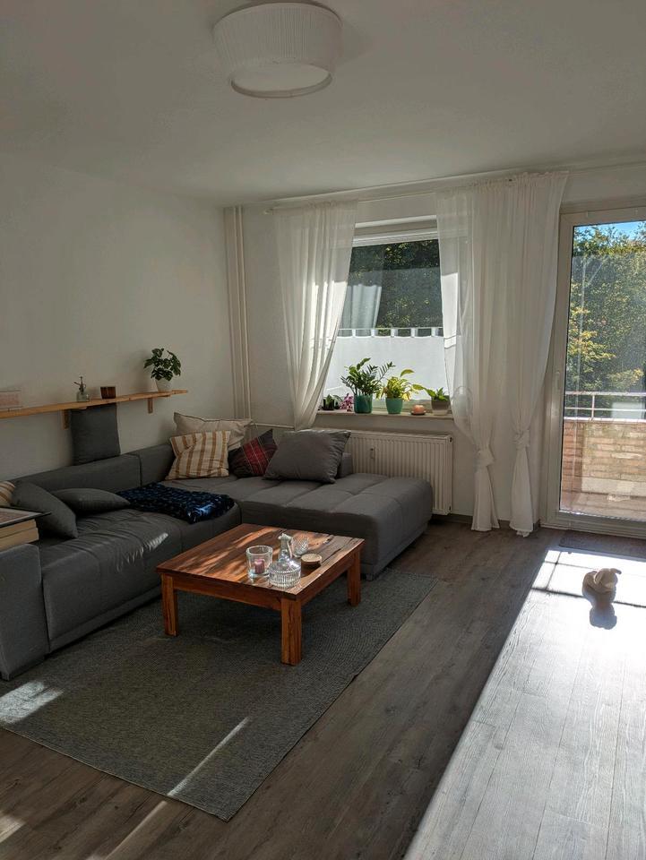 WG in Holtenau: Zwei Zimmer, ideal für Berufstätige