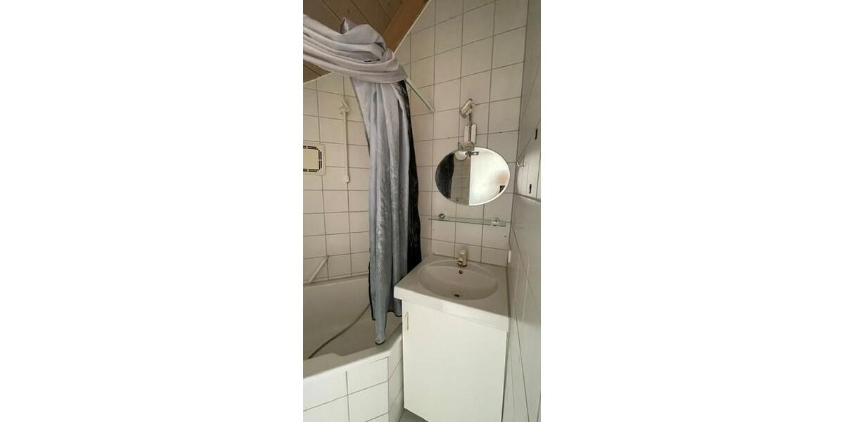 Dachgeschoßwohnung Heidenheim an der Brenz - 2 Zimmer, 67 m&sup2;, 820&euro; | Angebot:26364852