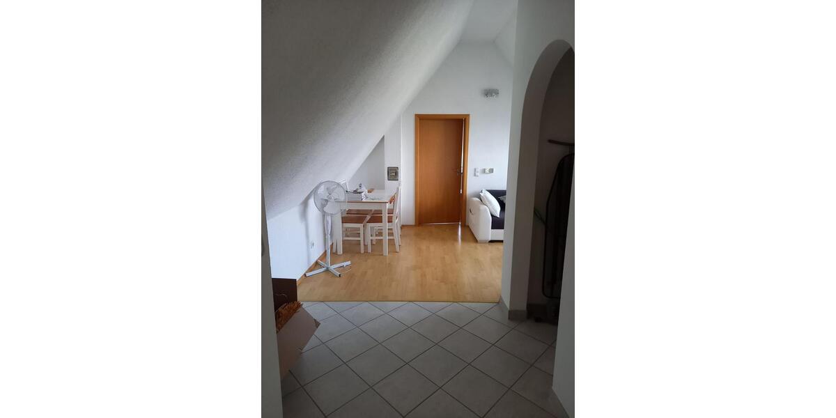 Dachgeschoßwohnung Leingarten - 2 Zimmer, 47 m&sup2;, 470&euro; | Angebot:25163223