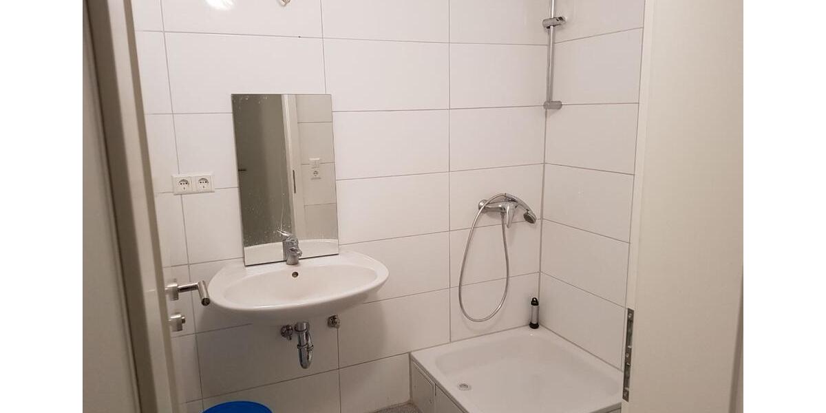 Erdgeschoßwohnung Sindelfingen Eichholz - 3 Zimmer, 77 m&sup2;, 1.100&euro; | Angebot:26579000