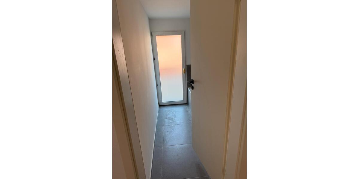 Hochparterre Hockenheim - 4 Zimmer, 100 m&sup2;, 1.380&euro; | Angebot:25841328