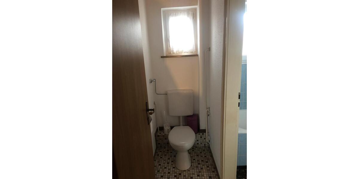 Wohnen auf Zeit Friedrichshafen Ailingen - 5 Zimmer, 12 m&sup2;, 430&euro; | Angebot:25100811