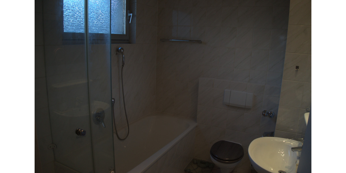 Etagenwohnung Mönchengladbach West - 2.5 Zimmer, 79 m&sup2;, 680&euro; | Angebot:24671222