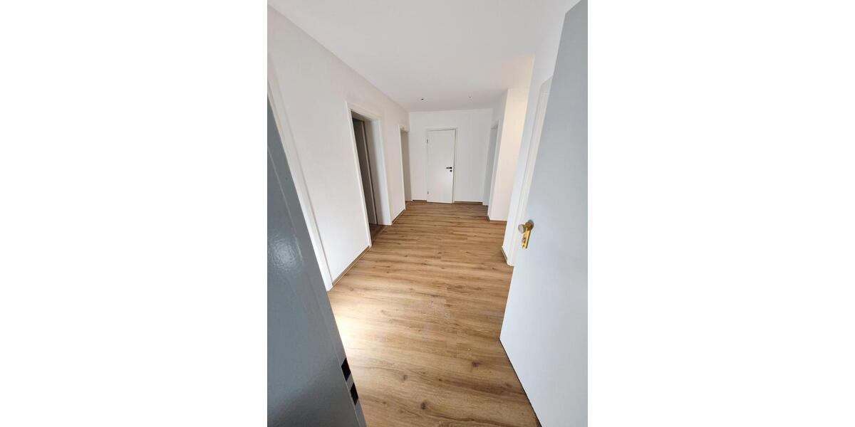 Erdgeschoßwohnung Clausthal-Zellerfeld Zellerfeld - 4 Zimmer, 85 m&sup2;, 830&euro; | Angebot:25974406