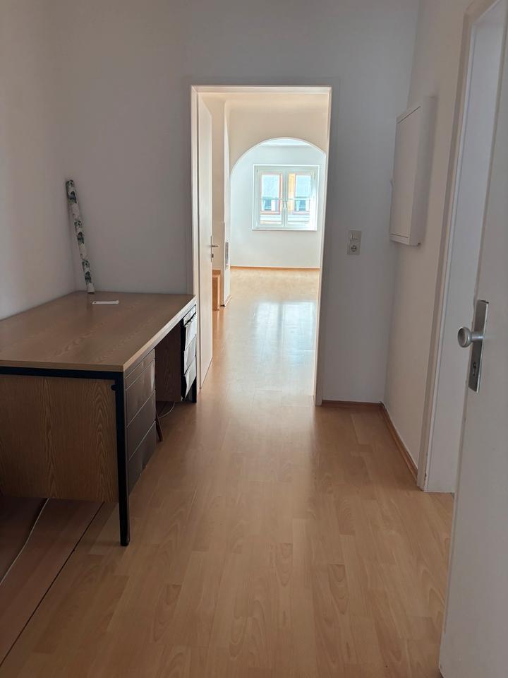 3 Zimmerer Wohnung in der Innenstadt zur Untervermietung zimmer