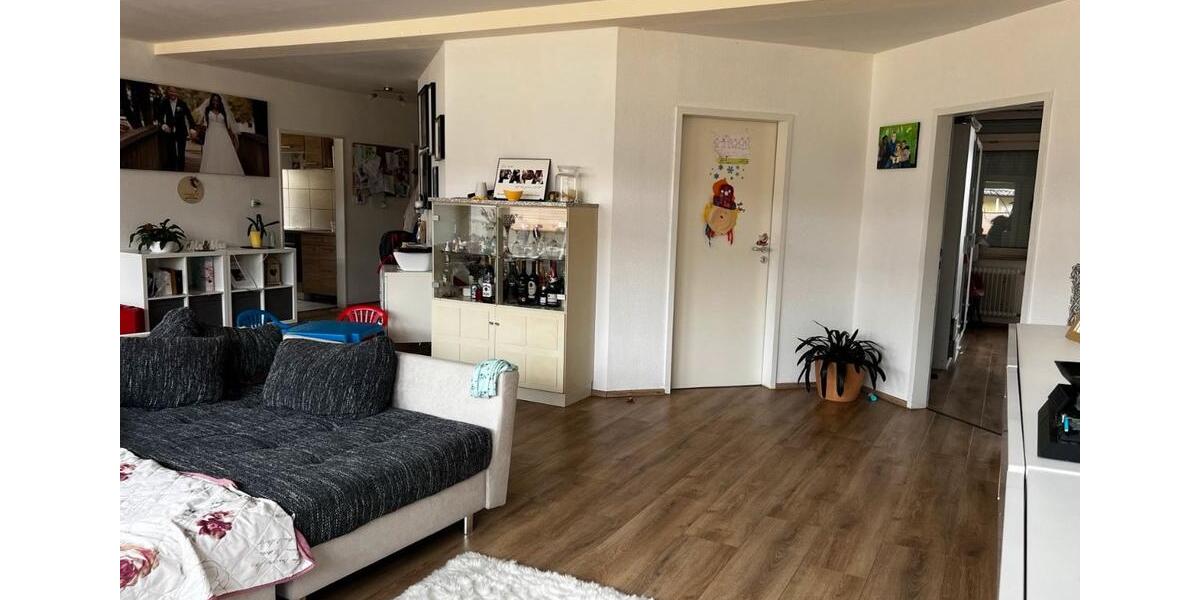 Etagenwohnung Elze - 4 Zimmer, 150 m&sup2;, 1.350&euro; | Angebot:26287455
