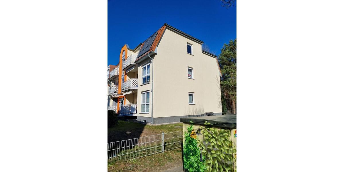 Geräumige, helle Dachgeschoßwohnu 3 zimmer