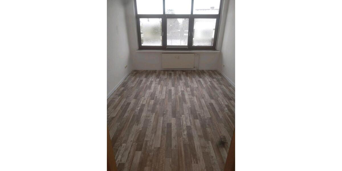 Erdgeschoßwohnung Tribsees - 3 Zimmer, 122 m&sup2;, 980&euro; | Angebot:23327455