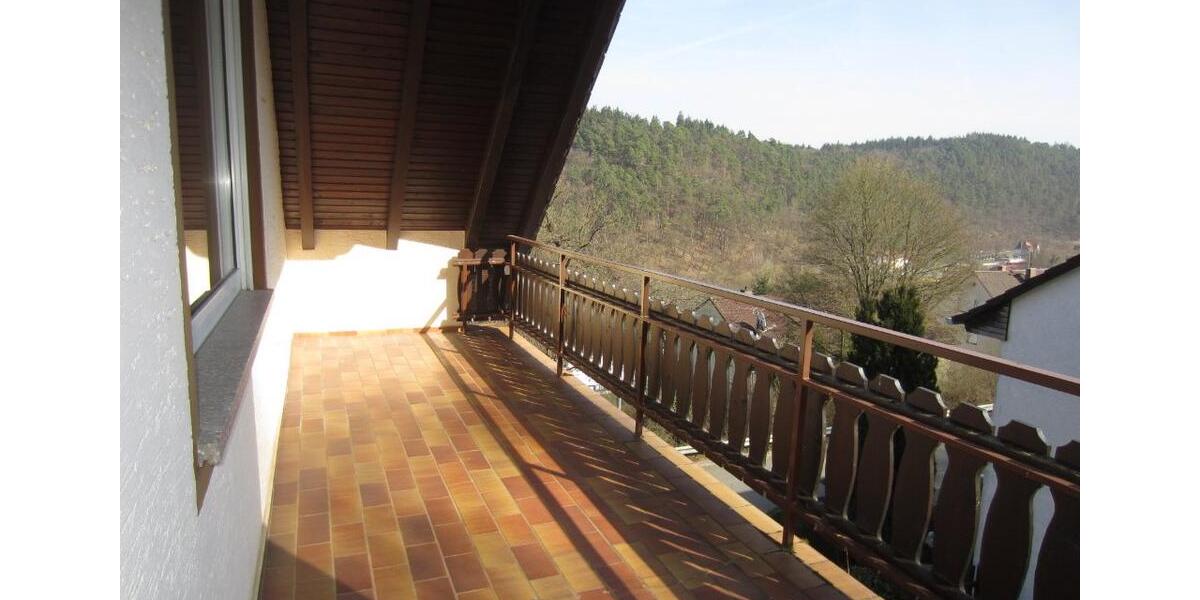 Dachgeschoßwohnung Bad Schwalbach - 3 Zimmer, 94 m&sup2;, 750&euro; | Angebot:25991168