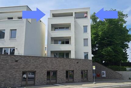 Penthousewohnung mit vier Zimmern und zwei TG-Plätzen in Hechtsheim 4.5 zimmer