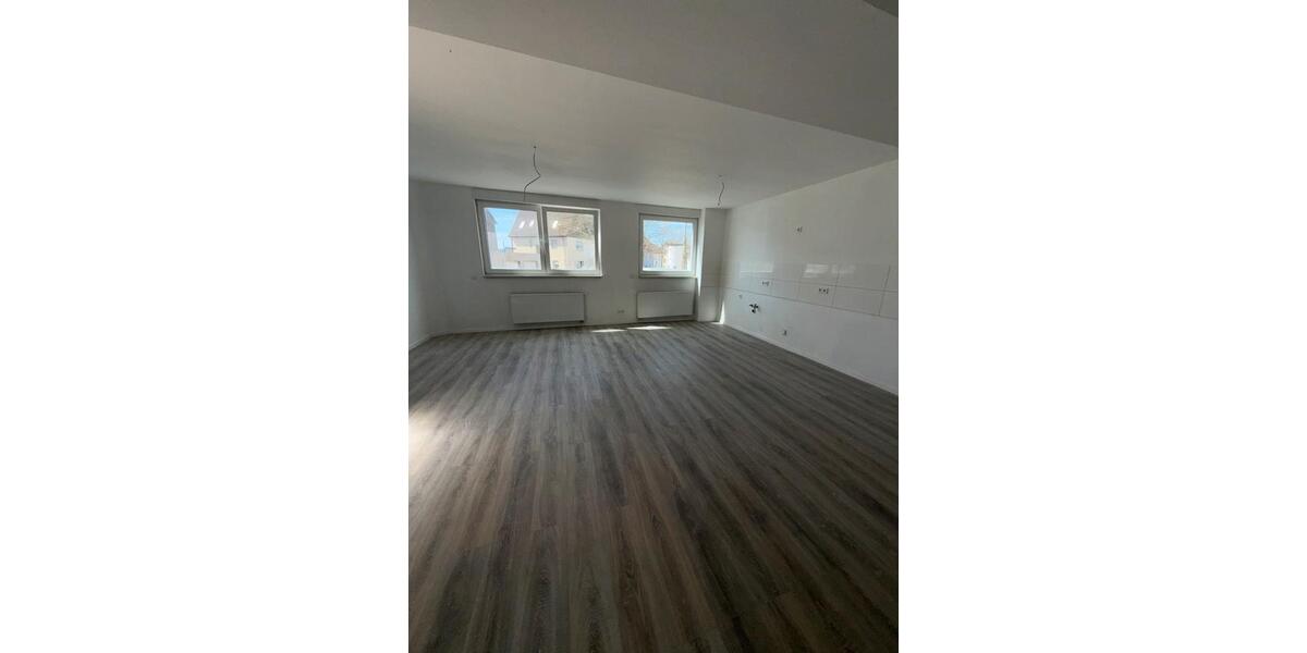 Dachgeschoßwohnung Saarbrücken West - 3 Zimmer, 70 m&sup2;, 800&euro; | Angebot:26248905