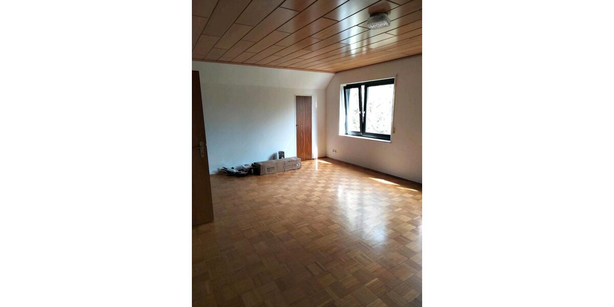 Etagenwohnung Waldalgesheim - 2 Zimmer, 85 m&sup2;, 800&euro; | Angebot:25958607