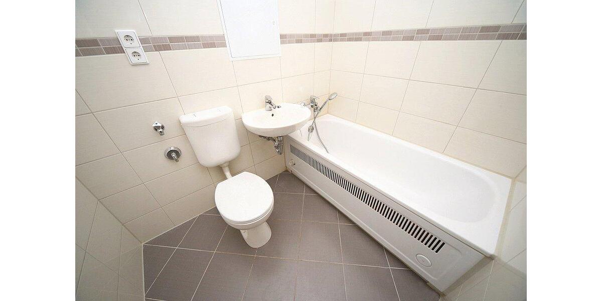 Etagenwohnung Eisleben (Lutherstadt) - 2 Zimmer, 56 m&sup2;, 287&euro; | Angebot:26087092