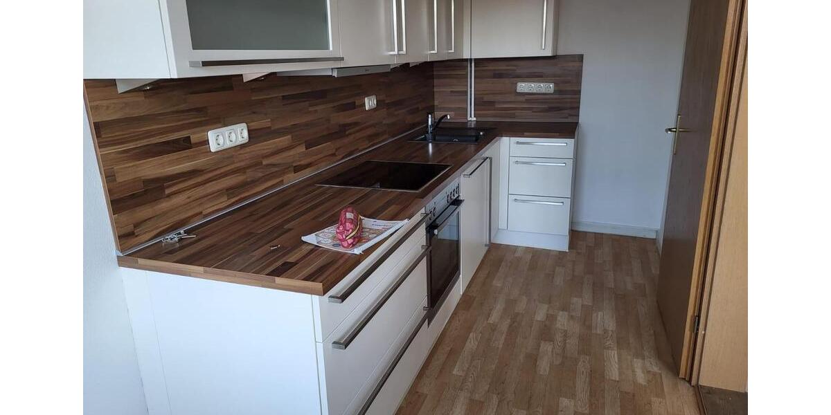 Dachgeschoßwohnung Stralsund Langendorfer Berg - 3 Zimmer, 85 m&sup2;, 850&euro; | Angebot:26476490