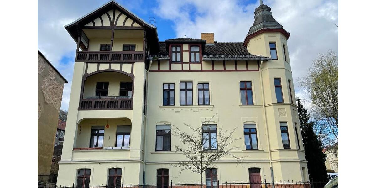 3,5 - Zimmer-Altbauwohnung, 105m², Erdgeschoss, Einbauküche 3.5 zimmer