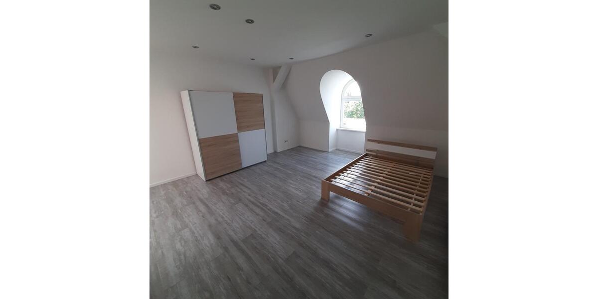 Dachgeschoßwohnung Magdeburg - 3 Zimmer, 105 m&sup2;, 700&euro; | Angebot:20606585