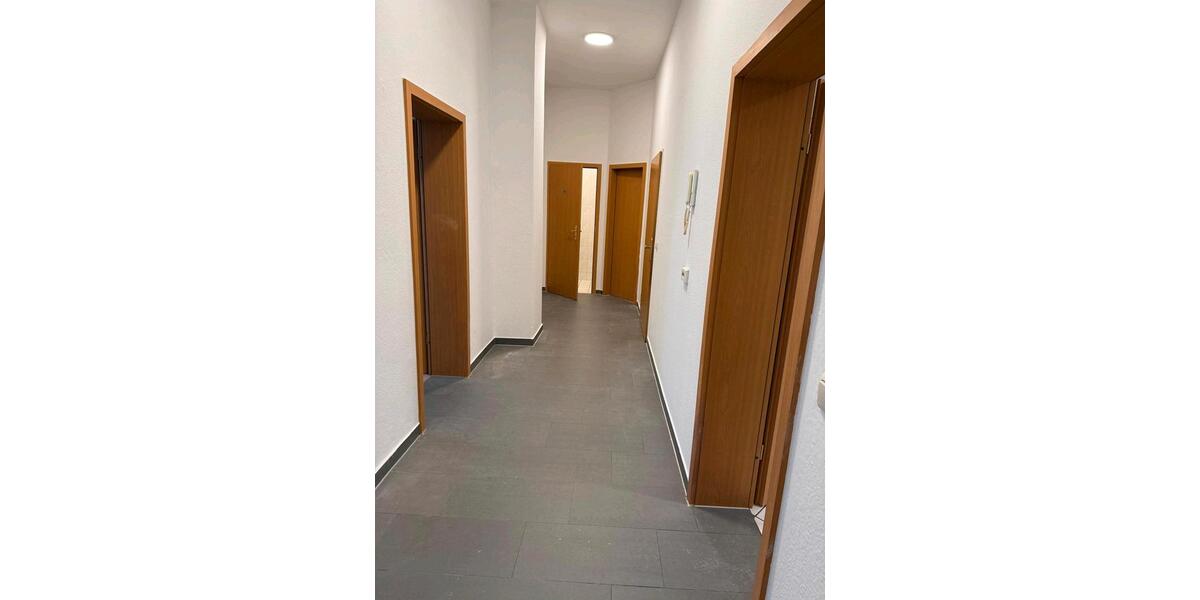 Mietwohnung mit 5 Zimmen und 112m2 in Werdau 5 zimmer