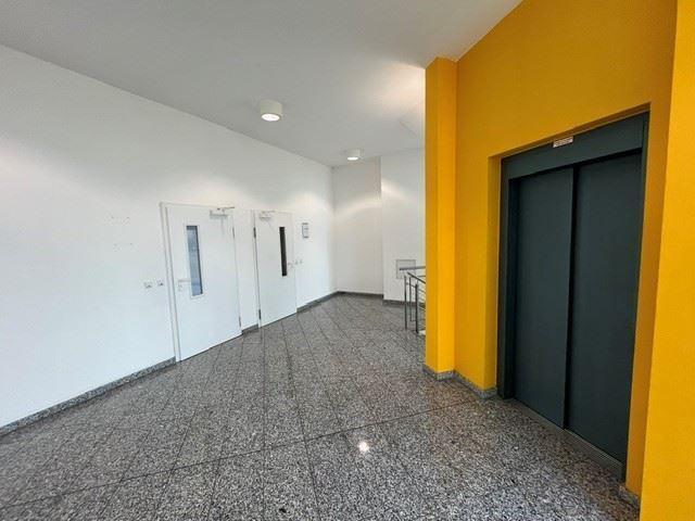 EUPORA® Immobilien: Moderne Gewerbe-Bürofläche in Kirchheimbolanden. zimmer