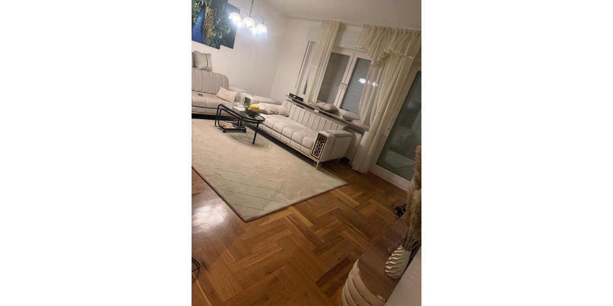 Erdgeschoßwohnung Schloß Holte-Stukenbrock Stukenbrock - 3 Zimmer, 85 m&sup2;, 980&euro; | Angebot:24851504