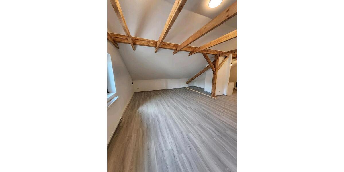 Dachgeschoßwohnung Teisnach - 2 Zimmer, 880&euro; | Angebot:21695159