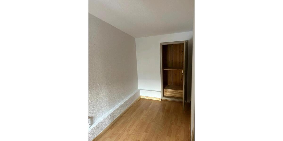 Etagenwohnung Niebüll - 3 Zimmer, 83 m&sup2;, 620&euro; | Angebot:25125357