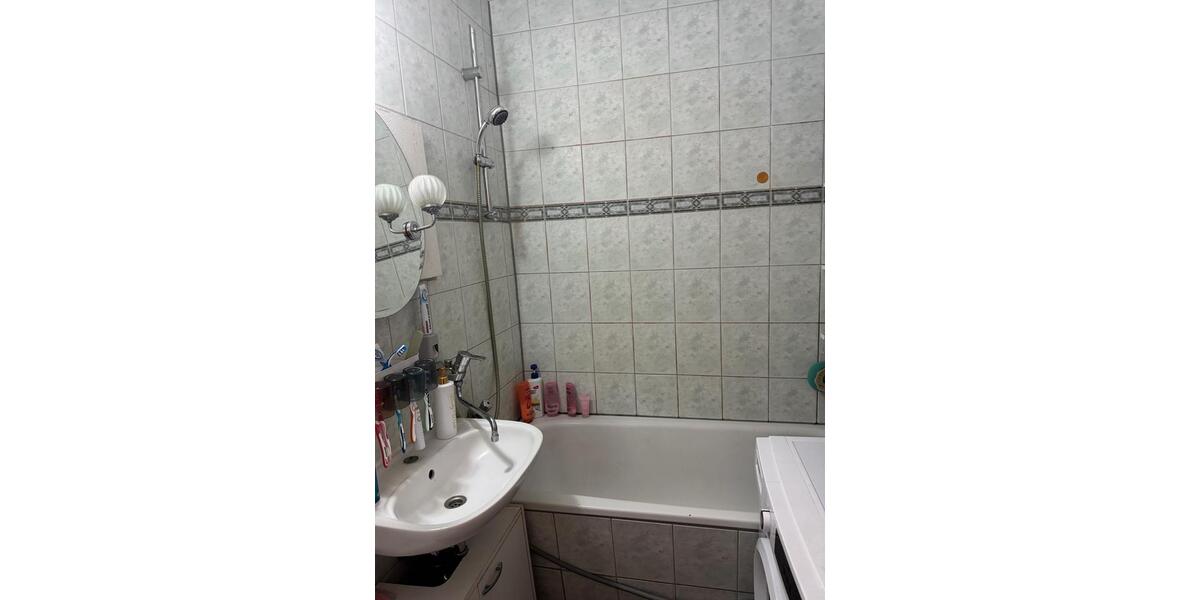 Etagenwohnung Neubrandenburg - 4 Zimmer, 75 m&sup2;, 621&euro; | Angebot:24591240