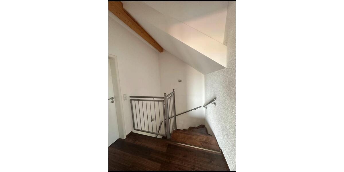 Doppelhaushelfte mit kl. Terrasse in Riedstadt Wolfskehlen zimmer