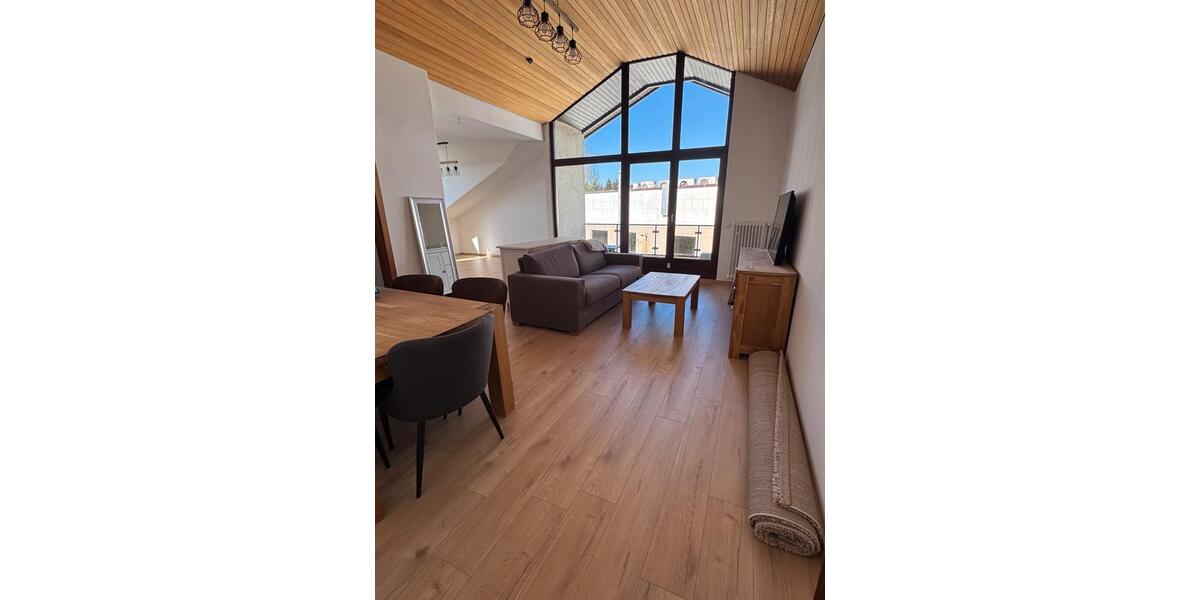 Dachgeschoßwohnung Essen Stadtbezirk IX - 2 Zimmer, 70 m&sup2;, 1.100&euro; | Angebot:26278523