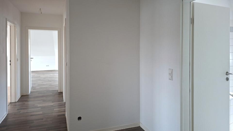 Etagenwohnung Greiz - 3 Zimmer, 80 m&sup2;, 550&euro; | Angebot:26478396