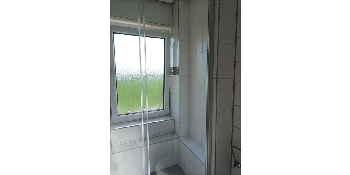 Erdgeschoßwohnung Staßfurt - 2.5 Zimmer, 53 m&sup2;, 330&euro; | Angebot:23661212