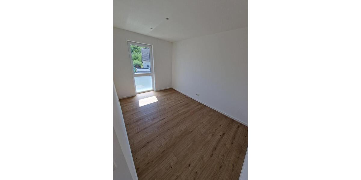 Reihenhaus Leipzig Nordost - 6 Zimmer, 190 m&sup2;, 2.625&euro; | Angebot:26001263