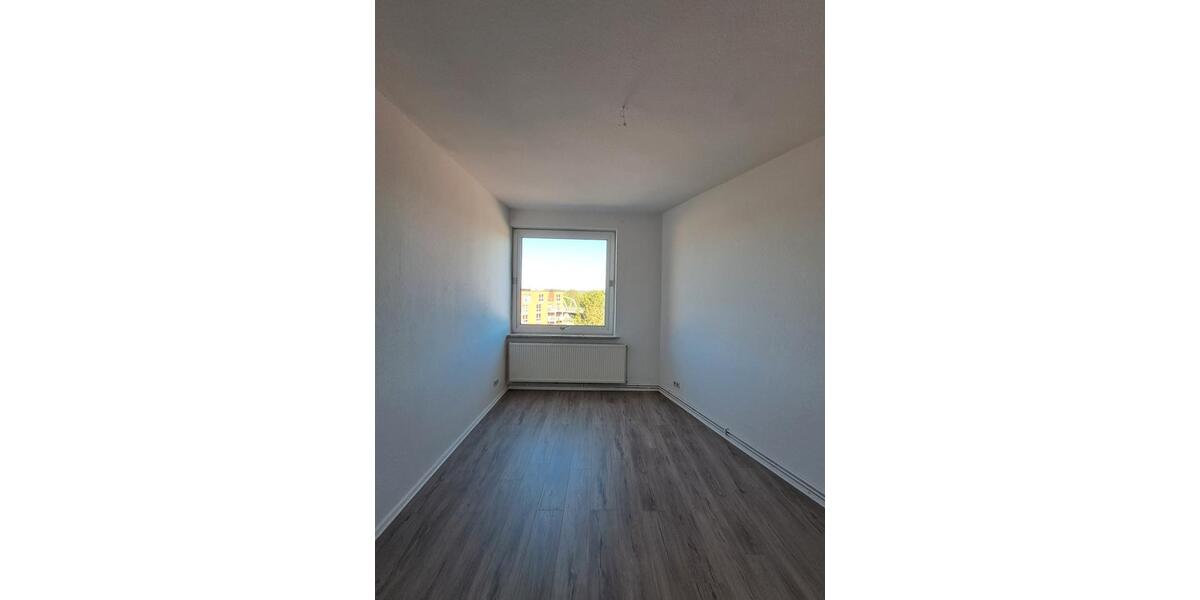Etagenwohnung Bremerhaven Mitte - 3 Zimmer, 70 m&sup2;, 375&euro; | Angebot:26534544
