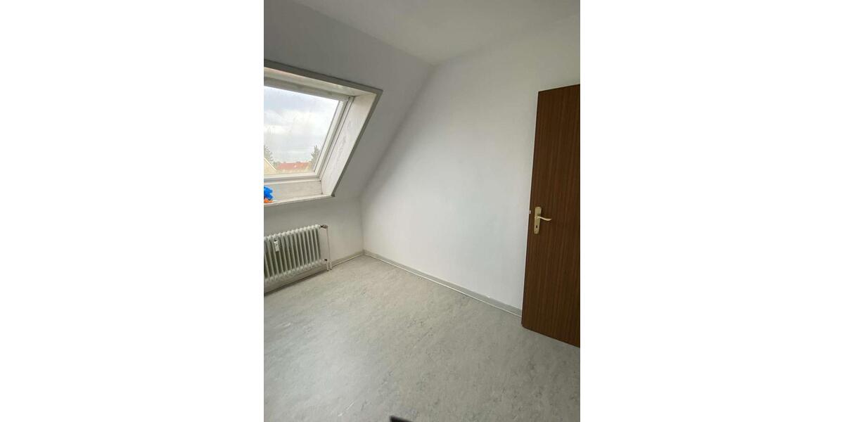 Dachgeschoßwohnung Bergen - 3 Zimmer, 63 m&sup2;, 450&euro; | Angebot:25569888