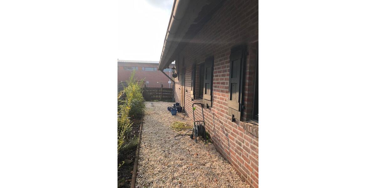 Einfamilienhaus Bedburg-Hau Hau - 7 Zimmer, 180 m&sup2;, 1.400&euro; | Angebot:25048632