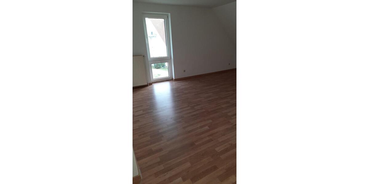 Etagenwohnung Wanzleben-Börde Börde - 3 Zimmer, 81 m&sup2;, 450&euro; | Angebot:25320662