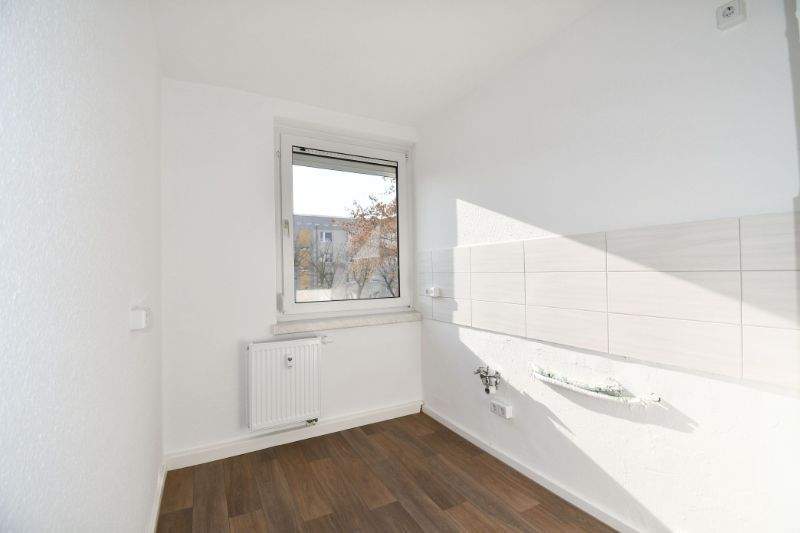 Etagenwohnung Riesa Gröba - 3 Zimmer, 66 m&sup2;, 450&euro; | Angebot:25865588